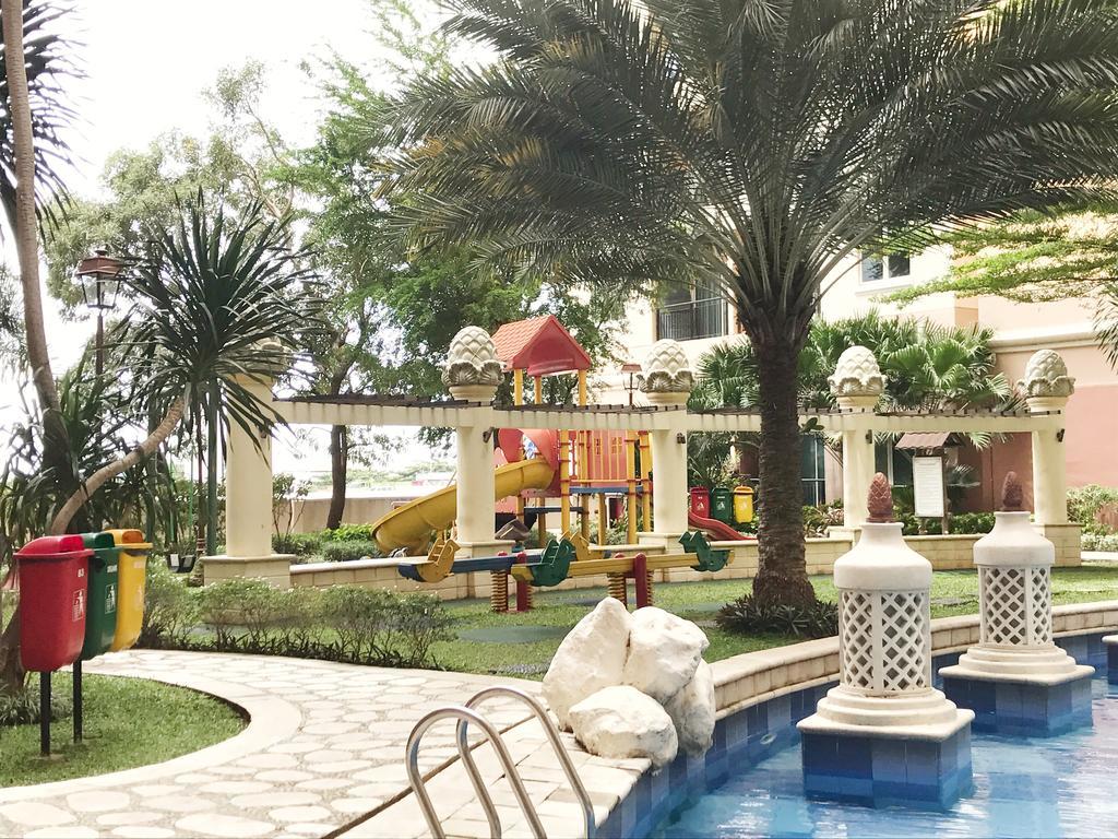 Ravarine Suite Apartment Jakarta Exterior photo